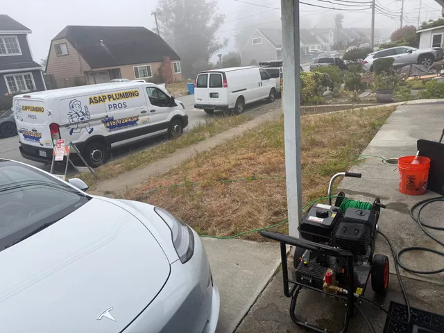 Hydro jetting truck and jetter setup